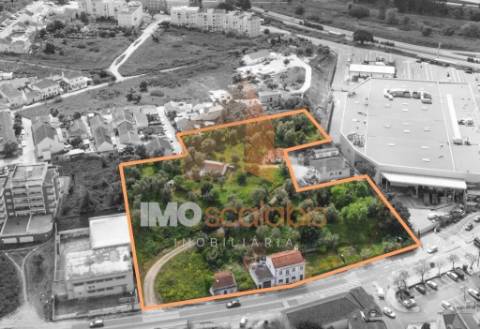 Venda Exclusiva de 5 Lotes de Terreno Urbano com Área Total de 7.595 m²