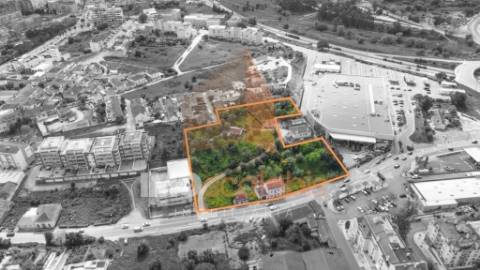 Venda Exclusiva de 5 Lotes de Terreno Urbano com Área Total de 7.595 m²