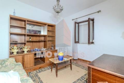 🏡 MORADIA T3 EM LOTE URBANO DE 2600m² – MOITA, PERNES