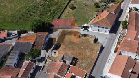  Venda de 2 Lotes de Terreno para Construção – Oportunidade Imperdível!