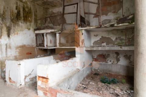 Moradias para Reabilitação Total em Almeirim – Oportunidade de Investimento