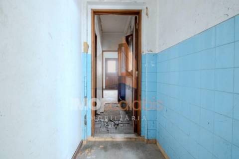 Moradias para Reabilitação Total em Almeirim – Oportunidade de Investimento