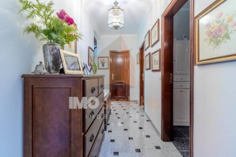 Moradia T5 a 5 minutos do centro histórico de Santarém