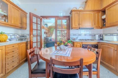 Moradia T5 a 5 minutos do centro histórico de Santarém