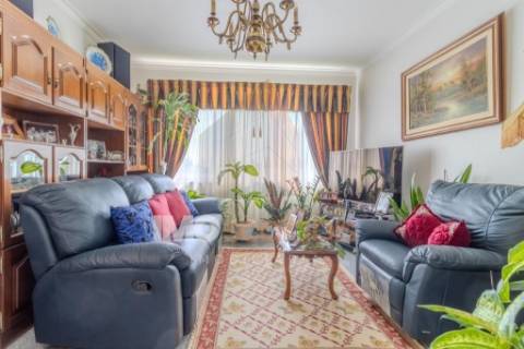 Moradia T5 a 5 minutos do centro histórico de Santarém