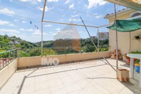 Moradia T5 a 5 minutos do centro histórico de Santarém