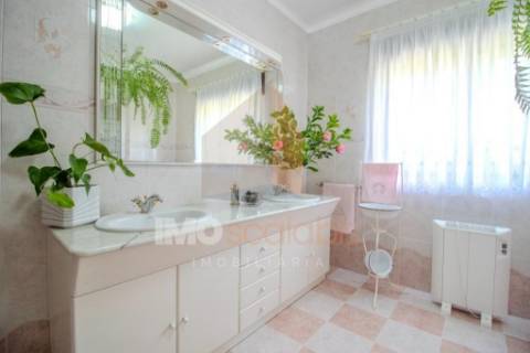 Moradia T5 a 5 minutos do centro histórico de Santarém