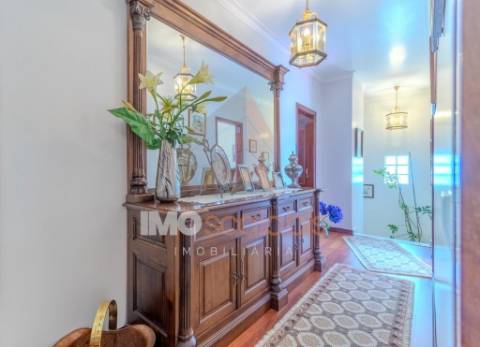 Moradia T5 a 5 minutos do centro histórico de Santarém