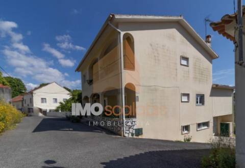 Moradia T5 a 5 minutos do centro histórico de Santarém