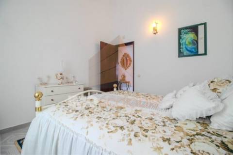 Moradia T5 com Terreno para Cultivo em Abitureiras, Santarém