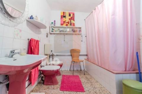 Moradia T5 com Terreno para Cultivo em Abitureiras, Santarém