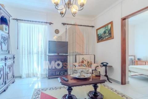 Moradia T5 com Terreno para Cultivo em Abitureiras, Santarém