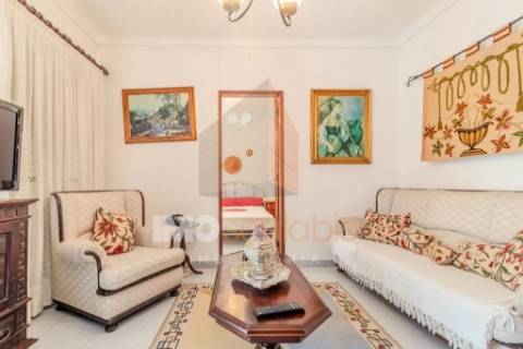 Moradia T5 com Terreno para Cultivo em Abitureiras, Santarém