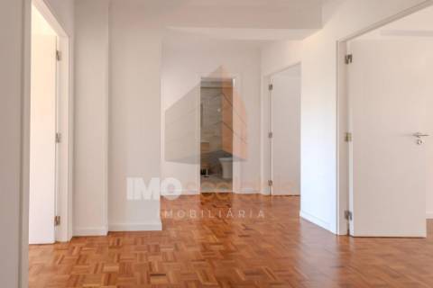 Apartamento T3, totalmente remodelado - Santarém