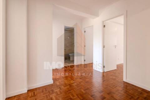 Apartamento T3, totalmente remodelado - Santarém