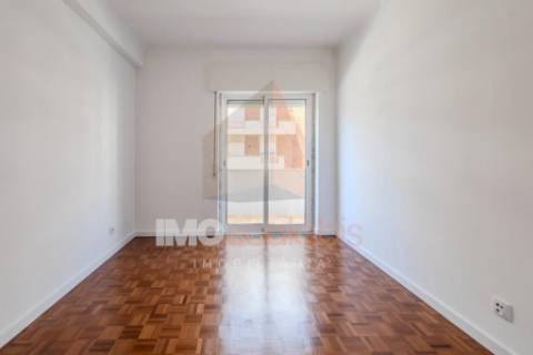 Apartamento T3, totalmente remodelado - Santarém