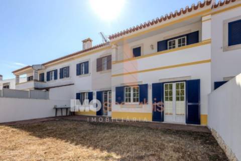 Moradia Geminada, Vale de Santarém