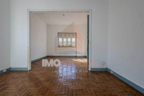 Apartamento T2 com Potencial para T3 no Planalto, Santarém