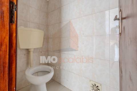 Arrendamento – Loja 80 m² | Localização Premium no Centro de Alpiarça