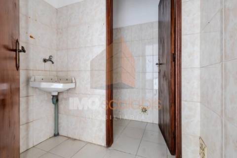 Arrendamento – Loja 80 m² | Localização Premium no Centro de Alpiarça