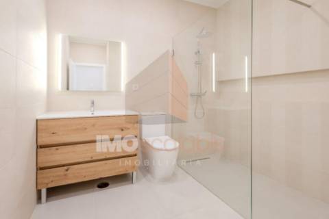 Moradia T2 Térrea com Quintal – Almeirim