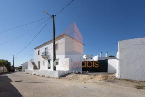 Moradia T3 Independente próxima de Santarém