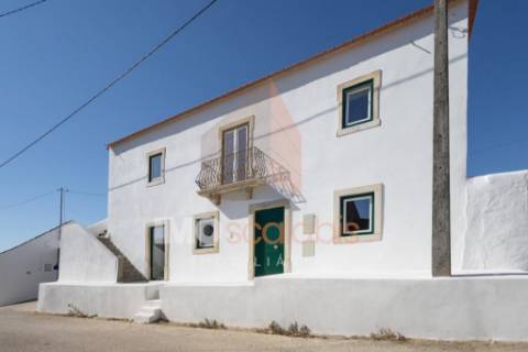 Moradia T3 Independente próxima de Santarém