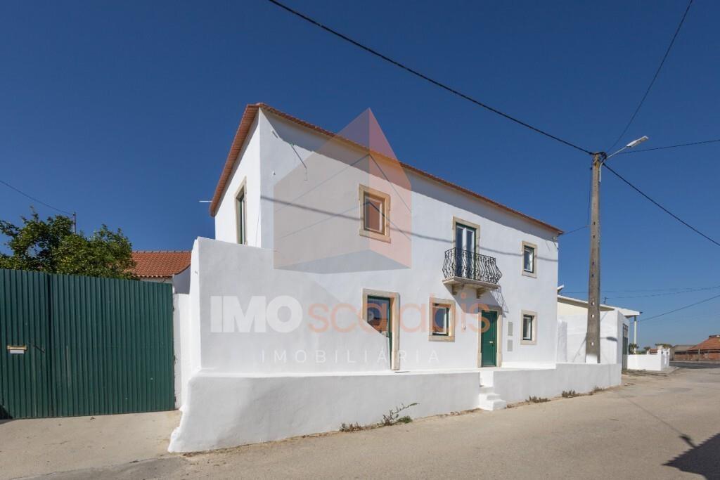 Moradia T3 Independente próxima de Santarém
