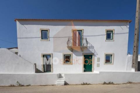 Moradia T3 Independente próxima de Santarém