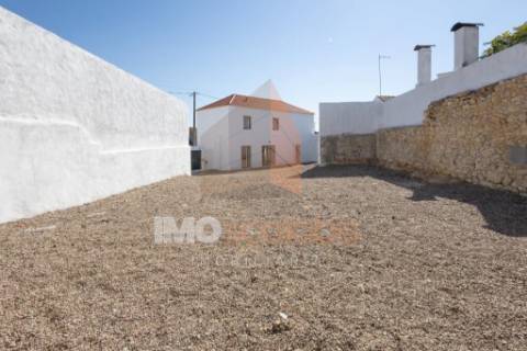 Moradia T3 Independente próxima de Santarém