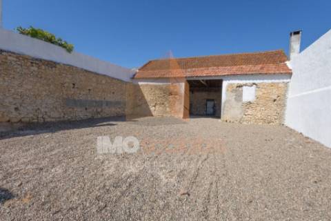 Moradia T3 Independente próxima de Santarém