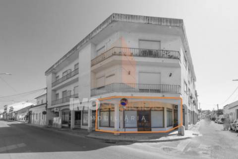 Loja no centro de Alpiarça – 46 m² | Comércio ou Habitação