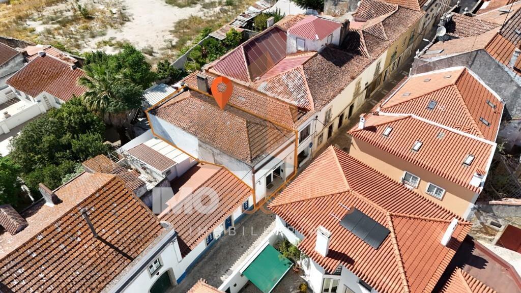 Moradia Reabilitada no Coração de Santarém – Planalto