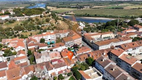 Moradia Reabilitada no Coração de Santarém – Planalto