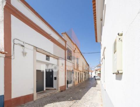 Moradia Reabilitada no Coração de Santarém – Planalto