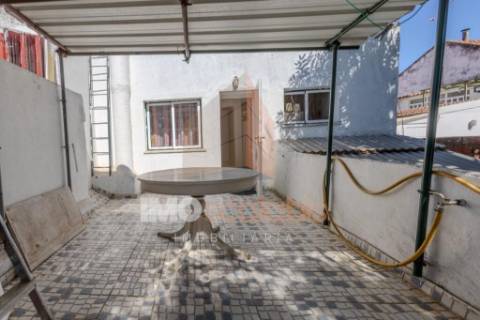 Moradia Reabilitada no Coração de Santarém – Planalto