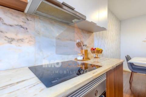 Apartamento T3 com Varanda e Estacionamento – Casais da Alagoa, Santarém