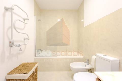 Apartamento T3 com Varanda e Estacionamento – Casais da Alagoa, Santarém