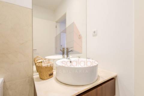 Apartamento T3 com Varanda e Estacionamento – Casais da Alagoa, Santarém