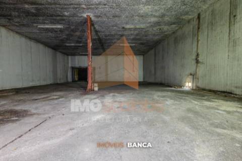 Oportunidade de investimento no Ribatejo – armazém com excelente preço e grande potencial!