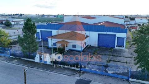 Armazéns Industriais – Zona Industrial de Alpiarça