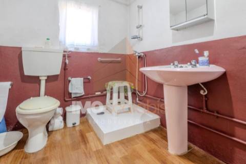 Moradia T3 para Reabilitação em Calhariz – Rio Maior