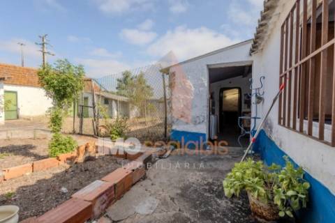 Moradia T3 para Reabilitação em Calhariz – Rio Maior