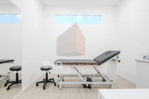 Loja Comercial à Venda em Santarém