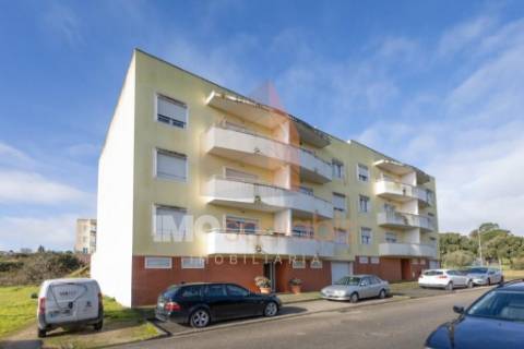 Apartamento T3, Áreas Generosas em Santarém