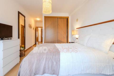 Apartamento T3, Áreas Generosas em Santarém