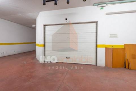 Apartamento T3, Áreas Generosas em Santarém