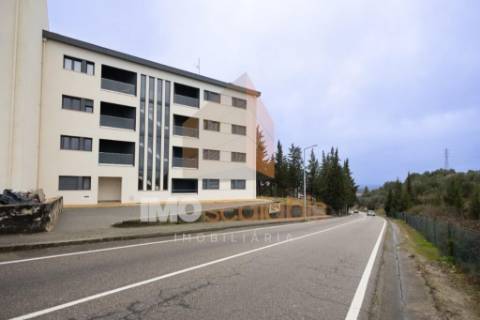 Apartamento T2 com vista rio – 3.º andar com elevador