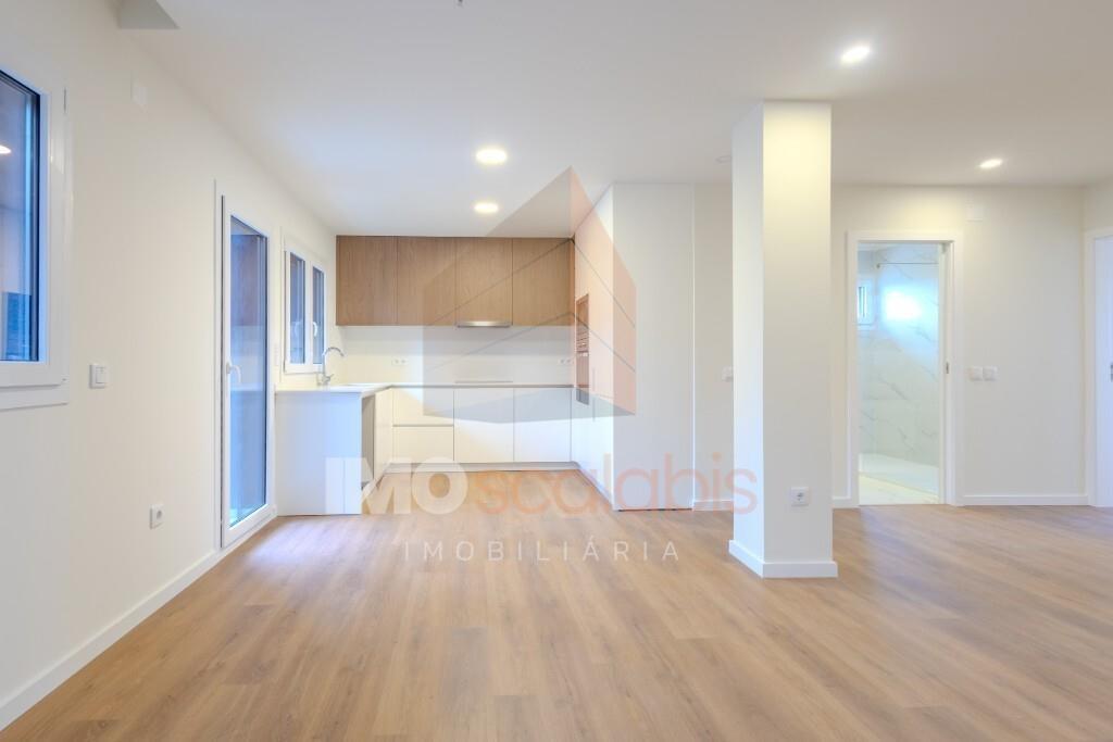Apartamento T2 com vista rio – 3.º andar com elevador
