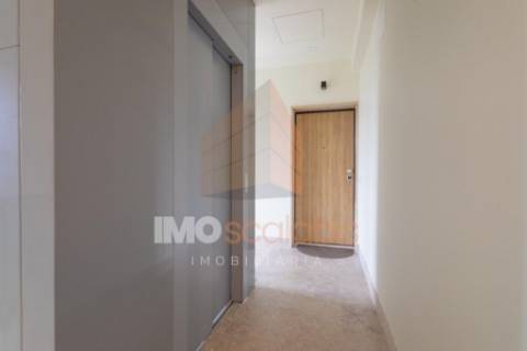 Apartamento T2 com vista rio – 3.º andar com elevador